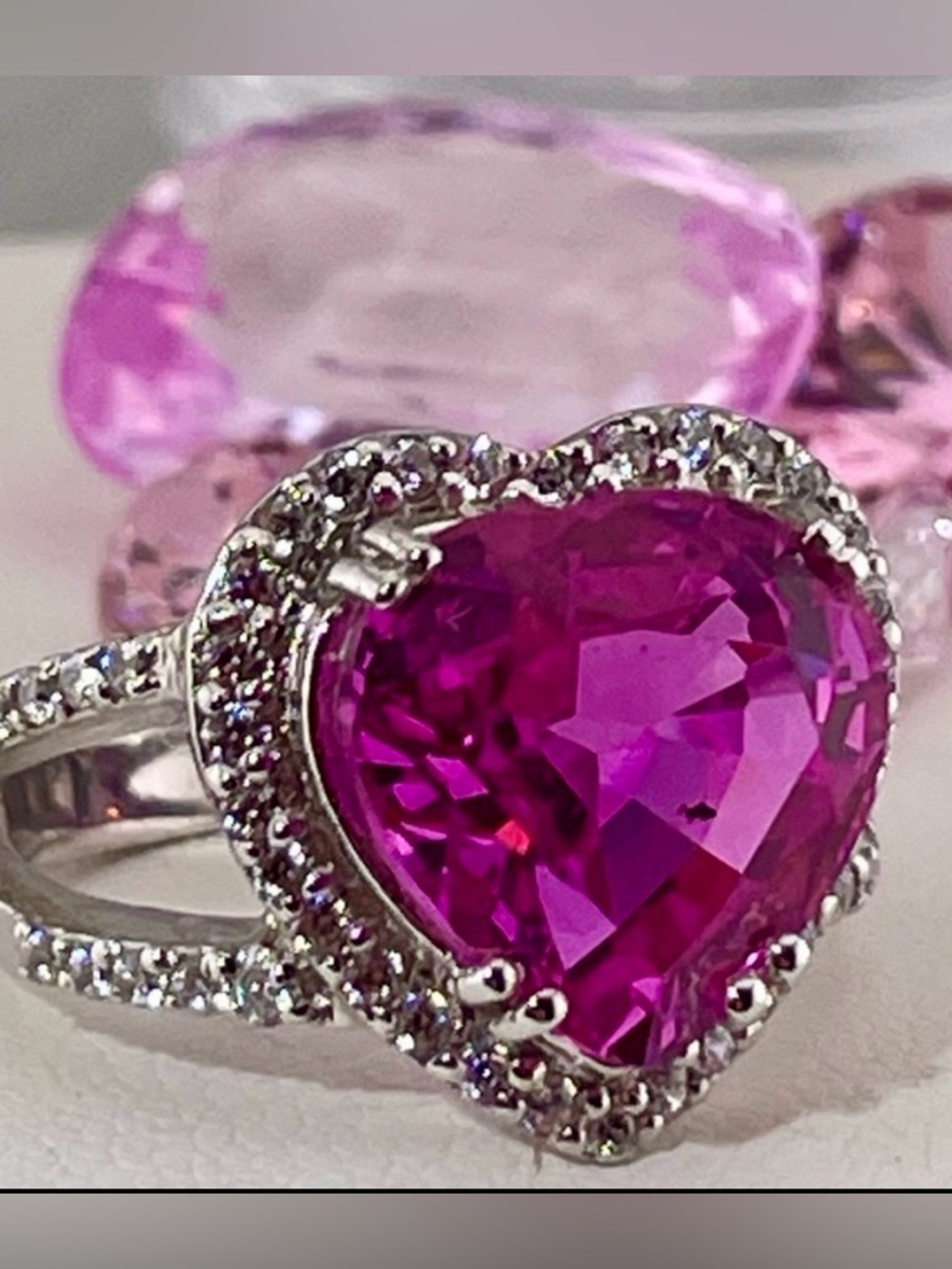 SALE‼️8ct Sapphire white Sapphire white gold plated on 925 silver ring